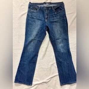Old Navy Women's Curvy Bootcut Jeans - Size 16